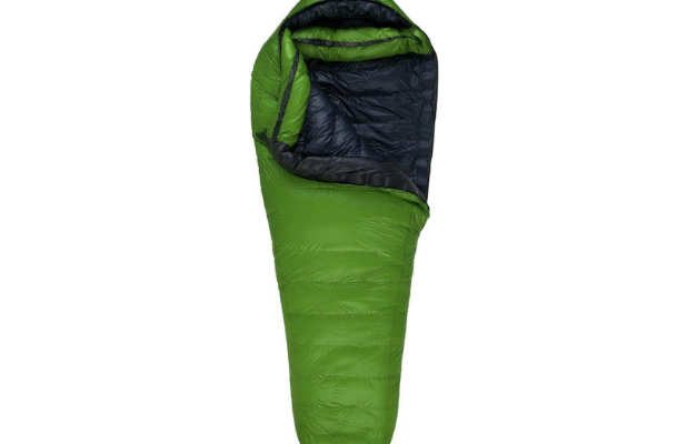 Western Mountaineering vs REI Co-op Sleeping Bags: Which Should You Buy?